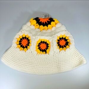Granny Square Bucket Hat Beanie Knit Crochet Cream Orange Yellow Brown NWT